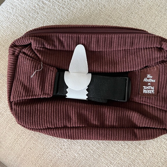 NWT Tim Biebs Collector Fanny Pack - Picture 2 of 4